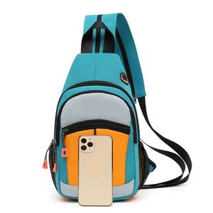 Échantillon gratuit 2024 nouvelle mode sac de poitrine imperméable USB pour homme, sacs messager personnalisés, sac bandoulière décontracté pour homme avec logo - Product Image 1