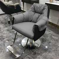 Fauteuil de Barbier Kisen Moderne en Similicuir Crème Tendance avec Hauteur Réglable et Base Carrée pour Salon de Coiffure et Mobilier de Shampoing