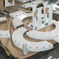 Support de montage métallique en acier au carbone, usiné CNC, pour équipement commercial, avec surface de soudure métallique personnalisée