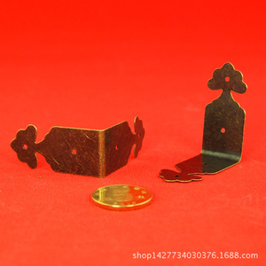 Antique Style Bronze <b>Corner</b> <b>Protectors</b> 39x18mm For Wooden Box Storage Closet Hardware - Product Image 2