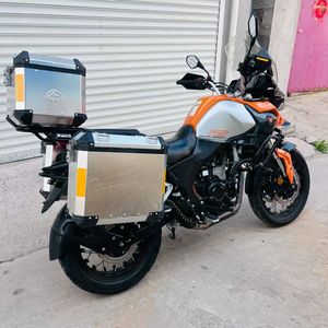 Motocyclette d'occasion Cyclone RX500 500cc, moto de voyage 500cc, moteur refroidi par eau, idéale pour les aventures tout-terrain dans le désert. - Product Image 2