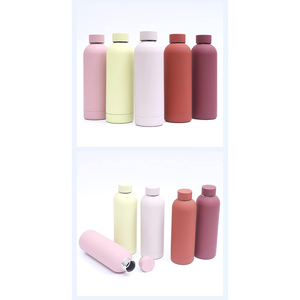 Gobelet en acier inoxydable 304 personnalisé Sports de plein air petite bouche poignée en silicone 500ml peinture en caoutchouc bouteille d'eau gobelet avec logo - Product Image 2