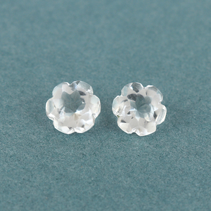 Topacio Blanco Natural, Corte Redondo en Forma de Flor, Gema Suelta, Certificado por Terceros, Venta al Por Mayor de Gopika Exports para la Fabricación de Joyas - Product Image 4
