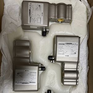 Débitmètre électromagnétique KROHNE Batchflux 5500 haute précision, construction en acier inoxydable pour le remplissage précis d'eau et d'huile, OEM - Product Image 3