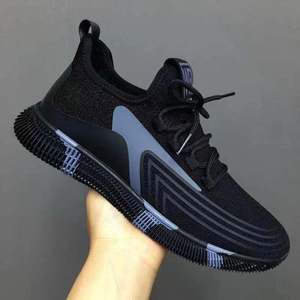 YATAI scarpe nere nuove scarpe autunnali per uomo sneakers comode e traspiranti in maglia fly per uomo scarpe sconto