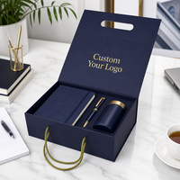 Boîte cadeau pliable magnétique bleu marine personnalisée avec poignée découpée et corde, emballage de luxe OEM pour paniers d'entreprise et fêtes