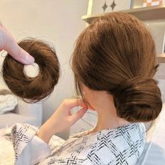Accessori per lo Styling di bellezza per capelli di colore marrone chiaro - Product Image 1