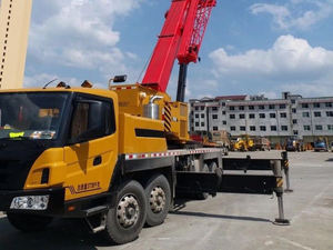 Nouvelle grue de chantier sur camion STC80 avec moteur <span class=keywords><strong>Euro</strong></span> <span class=keywords><strong>3</strong></span> pour la construction routière et les projets de lignes électriques - Product Image 4