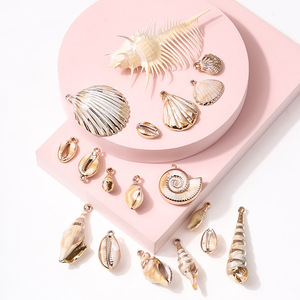 Charm Concha collana in oro placcato oceano stelle marine conchiglia in metallo placcato oro ciondoli in smalto per creazione di gioielli fai da te - Product Image 3