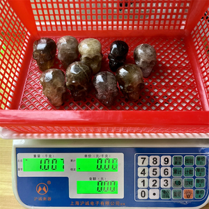 Calaveras curativas de cristal natural al por mayor calaveras de cuarzo citrino ahumado talladas a mano de 2 pulgadas para decoraciones - Product Image 6