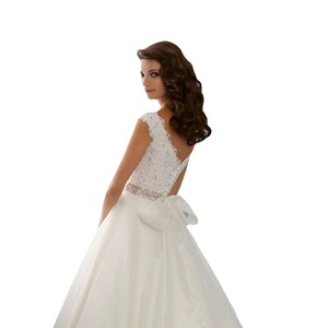 A-Line Lace Wedding Dress V-Neck Natural Waist Ivory White Polyester Fiber Simple Style Bridal Gown - Product Image 5