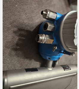Medidor de Flujo Coriolis Proline Promass E 300 de Doble Tubo para Procesos Alimentarios, Farmacéuticos y Químicos Generales - Product Image 4