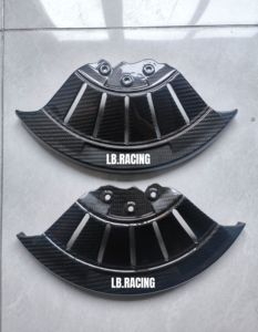 Couvre-disque en fibre de carbone pour moto KTM1290 Super - Product Image 1