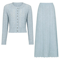 Nouvel ensemble de luxe en maille pour femme, style modeste, collection Printemps 2026, avec perles en strass, col rond, décontracté, 2 pièces : pull et jupe midi
