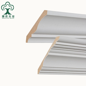 Cornice per Porta in Legno Bianco dal Design Moderno, Telaio Verniciato Bianco per Decorazioni Interne ed Esterne - Product Image 3