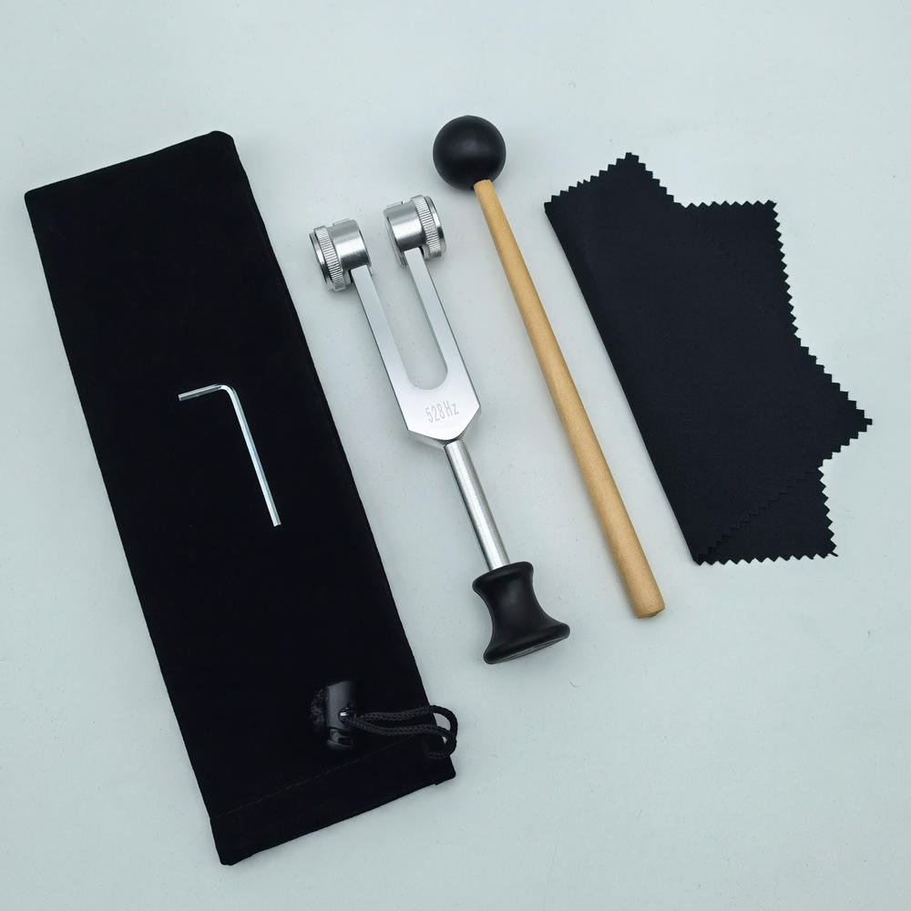 กระเป๋าสีดำ 528HZ พร้อมฐาน