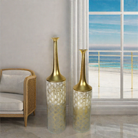 Grand vase de sol en métal, vase décoratif en fer doré antique, luxe pour la décoration intérieure, vase à fleurs pour salon, vente en gros