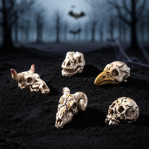 Mini-têtes de crâne d'oiseau coréen en résine, figurines miniatures de squelettes en résine pour micro-paysages, plantes et décorations d'Halloween - Product Image 2