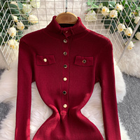 Robe midi décontractée en tricot pour femmes, élégante, à col haut, manches longues, avec boutons décoratifs, pour un usage quotidien