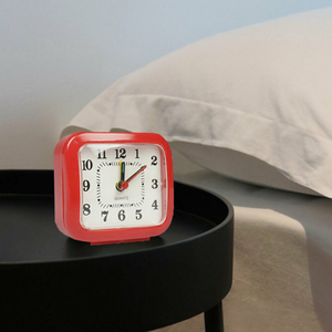 Prix <span class=keywords><strong>pas</strong></span> <span class=keywords><strong>cher</strong></span> Réveil Mini Carré <span class=keywords><strong>Chevet</strong></span> Silencieux Balayage Étudiant Réveil Non Ticking Bruit LED Snooze Lumière Décor - Product Image 5