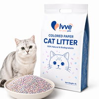 Litière pour chat en papier coloré OEM 7L, emballage personnalisé, litière pour chat en granulés de papier biodégradable pour les marques animales mondiales