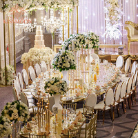 Table de mariage ovale moderne de luxe en acier inoxydable doré pour événements et banquets