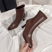 Bottines à talons hauts de style français pour femmes, nouvelle collection 2026, élégantes, amincissantes, à bout pointu, talons aiguilles en polyuréthane