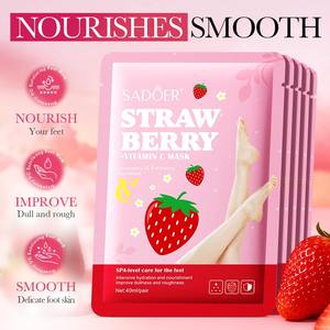 Services OEM ODM, masque exfoliant pour les pieds à la fraise VC, masque exfoliant pour les pieds, masque exfoliant naturel pour les pieds, vente chaude - Product Image 1