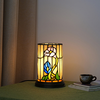 Lampe de table style Tiffany, vitrail motif volubilis, lampe de chevet artisanale, décoration artistique pour la maison, le bureau, cadeaux pour enfants