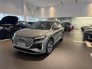Audi Q4 <span class=keywords><strong>E</strong></span>-tron 40 SUV Elettrico Usato 2024, Versione Premium <span class=keywords><strong>a</strong></span> Lunga Autonomia, Pronto per l'Esportazione, Grigio su Nero - Product Image 2
