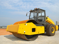 Compacteur routier 6530E CLG6530E 30 tonnes à pneus pneumatiques stationnaire avec plusieurs roues