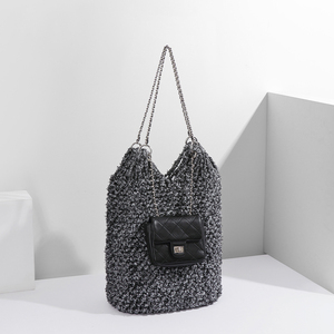 Borsa a Mano Artigianale da Donna in Stile Antico con Tasca a Rete, Catena, Grande Capacità, Design Casual e Personalità Unica - Product Image 6