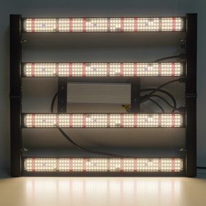 Luces LED de Cultivo de Espectro Completo de Grado Comercial de 240W con Espectro Ajustable para Uso en Fábricas de Plantas de Interior - Product Image 5
