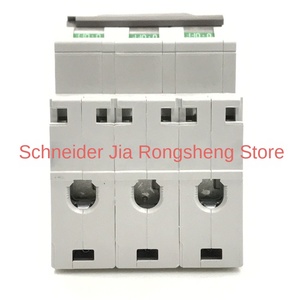 เบรกเกอร์วงจรขนาดเล็ก OSMC32N3C1 2-63A 3P พร้อม LI 1P และ 2P โพล วัสดุพลาสติก - Product Image 3