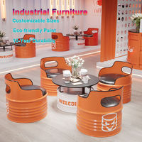 Ensemble table et chaises de bar en fût d'huile moderne personnalisé avec art en fer forgé pour salle à manger, mobilier de restaurant 4 personnes