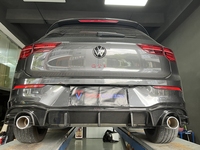 Lèvre de pare-chocs arrière de voiture 3K Twill Dry Carbon Fiber Rear Diffuser Spoiler Accessoires de voiture pour Volkswagen Golf 8 GTI 2021-UP