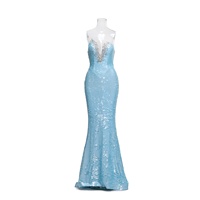 Robe de soirée bleu glacier à sequins avec corsage sans bretelles et applique en cristal éclatant en V