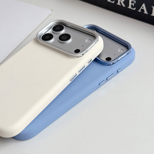 Coque de téléphone magnétique en silicone liquide S134 couleur unie effet peau avec support d'objectif pour iPhone 17 18 Pro Max - Product Image 2
