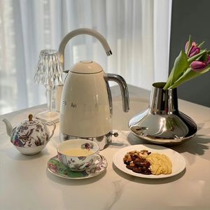 Hervidor de Agua Eléctrico de Estilo Retro de 7 Tazas con Apagado Automático, Hervidor Eléctrico de Acero Inoxidable de Gran Capacidad para el Hogar - Product Image 3