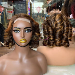 Perruques Funmi Hair Sdd 4*4 Romance Curl avec mouvement naturel, longueur courte de 12 pouces pour un coiffage pratique - Product Image 2