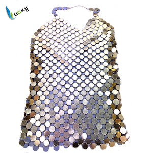 Chanceux en vrac acrylique miroir danse robe ronde en plastique paillettes robe <span class=keywords><strong>or</strong></span> clair couleur argent acrylique strass robe <span class=keywords><strong>latine</strong></span> - Product Image 1