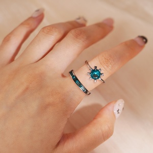 Neuestes Design 925 Silber Kristall ringe Großhandel Paraiba Blue Sunflower 2 Finger Zirkon Ewigkeit Ringe Set für Frauen - Product Image 2
