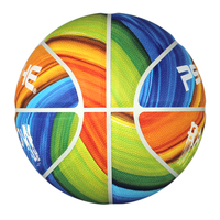 Ballon de basketball personnalisé durable avec votre logo, taille 7, chambre à air en caoutchouc butyle, rebond de 120-140 cm, PU arc-en-ciel, intérieur/extérieur, pour l'entraînement