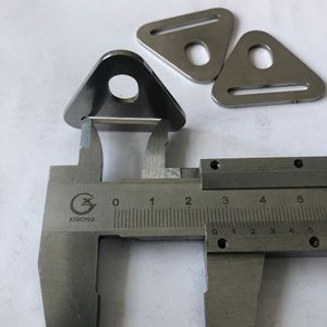 หัวเข็มขัดสแตนเลสทรงสามเหลี่ยม Eda ขนาด 25 มม. อุปกรณ์เต็นท์กลางแจ้ง อุปกรณ์เสริมตาข่ายบังแดด - Product Image 2