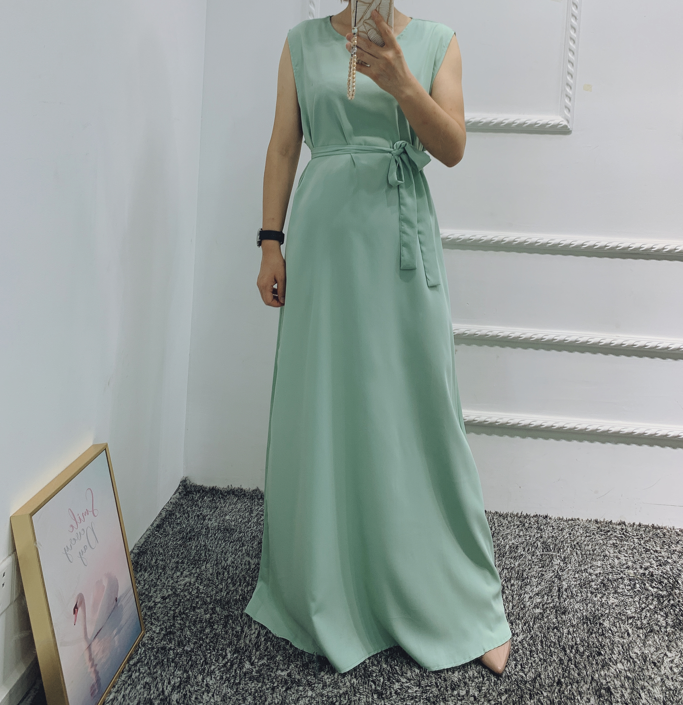 New Fashion Wholesale Islamic Clothing Abaya Muslim Sleeveless Under Islamic Dress with Solid Colors