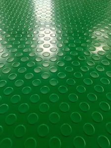 Revêtement de sol antidérapant en plastique pour voiture, <span class=keywords><strong>tapis</strong></span> de sol en vinyle gaufré durable pour bus, moquette industrielle en PVC à motif pièce de monnaie - Product Image 1