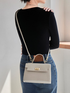 Sac à bandoulière en cuir véritable noir avec logo personnalisé, sac à main élégant pour femmes, effet crocodile gaufré, vente en gros, faible MOQ - Product Image 4