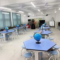 Table de laboratoire scientifique hexagonale pour étudiants, résistante aux produits chimiques, en résine phénolique et alliage d'aluminium, bleue