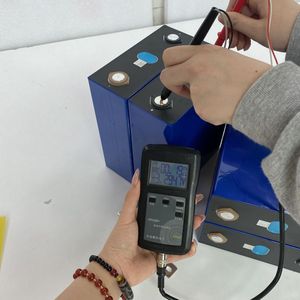 Batterie agli Ioni di Litio Classiche 3.2V 304AH, 8000 Cicli, Batteria LiFePo4 304AH per Sistemi di Accumulo Energetico - Product Image 5