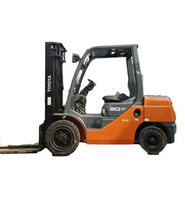 Chariot élévateur diesel Toyota 8F 3 tonnes d'occasion, chariot élévateur Toyota 3 tonnes d'occasion à deux/trois étages - Product Image 1